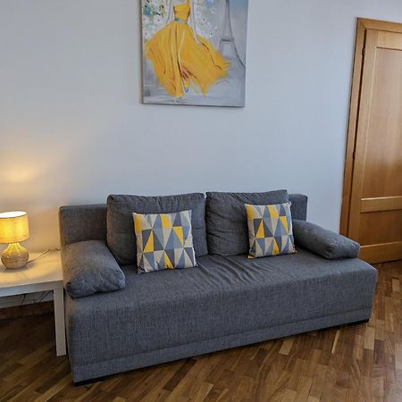 3-Bedroom Apt In Town Square 弗罗茨瓦夫 外观 照片